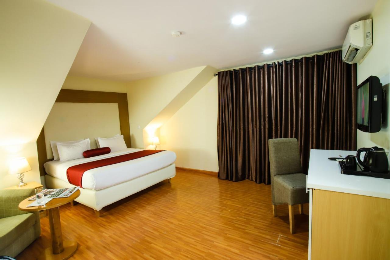 Chateux De Atlantique Hotel Aliayabiagba Luaran gambar