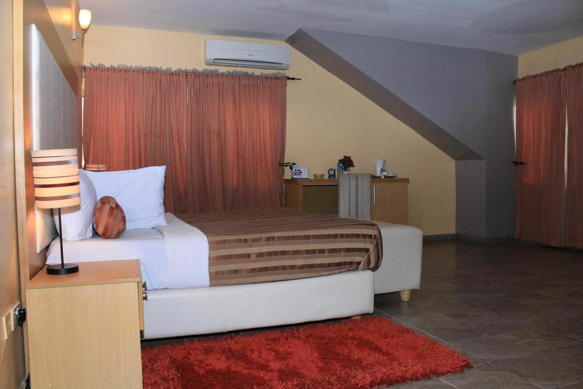 Chateux De Atlantique Hotel Aliayabiagba Luaran gambar